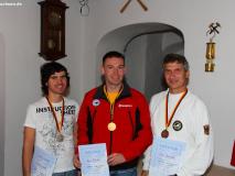 Siegerehrung S9A: Manuel Mähl (silber) - Jonas Büchl (gold) - Uwe Brewka (bronze)