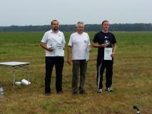 Siegerehrung zum 22. Carl-Neubronner-Wettbewerb in S4A - Gleiter<br>Michael Helmert (silber) - Harald Mähl (gold) - Henning Lohse (bronze)